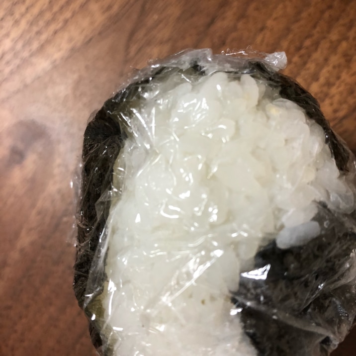 鮭全般キャンペーンおにぎり♪(露骨な骨抜き♪)